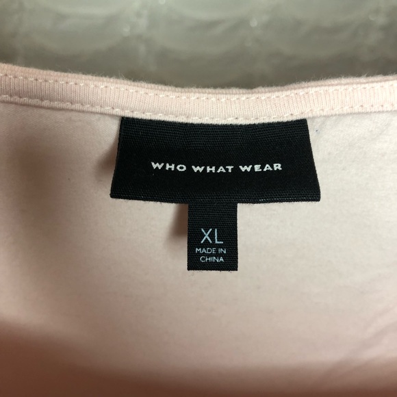 What not to Wear Pink Ruffle  off shoulder cap sleeve top - Picture 2 of 3